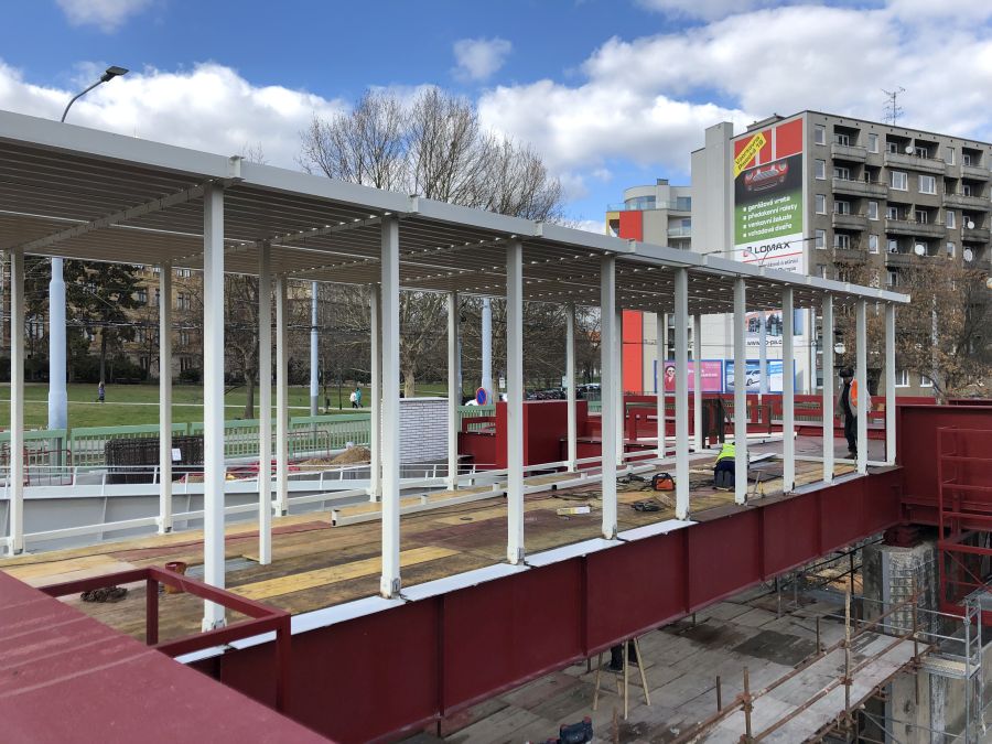 Izolace Icynene jako zateplení kavárny na Náplavce v Plzni