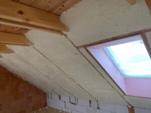 Zateplení podkroví v obci Lahuť