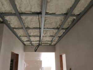 Zateplení stropů v novostavbě v Pocoucově